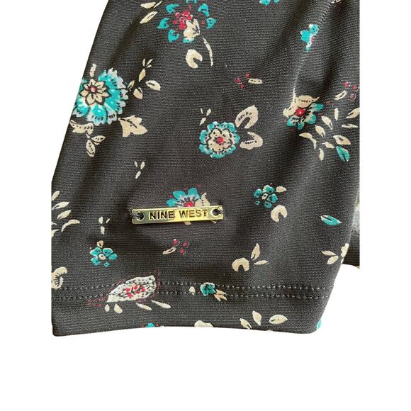 NINE WEST, SIZE L, BLACK, 3/4 SLEEVE, FLORAL TOP - Picture 3 of 6